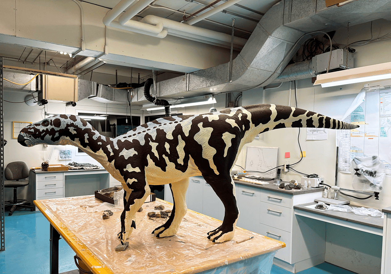 L’une des sculptures créées par Alice Gendron lors de sa résidence au Canadian Fossil Discovery Centre. (photo : gracieuseté)