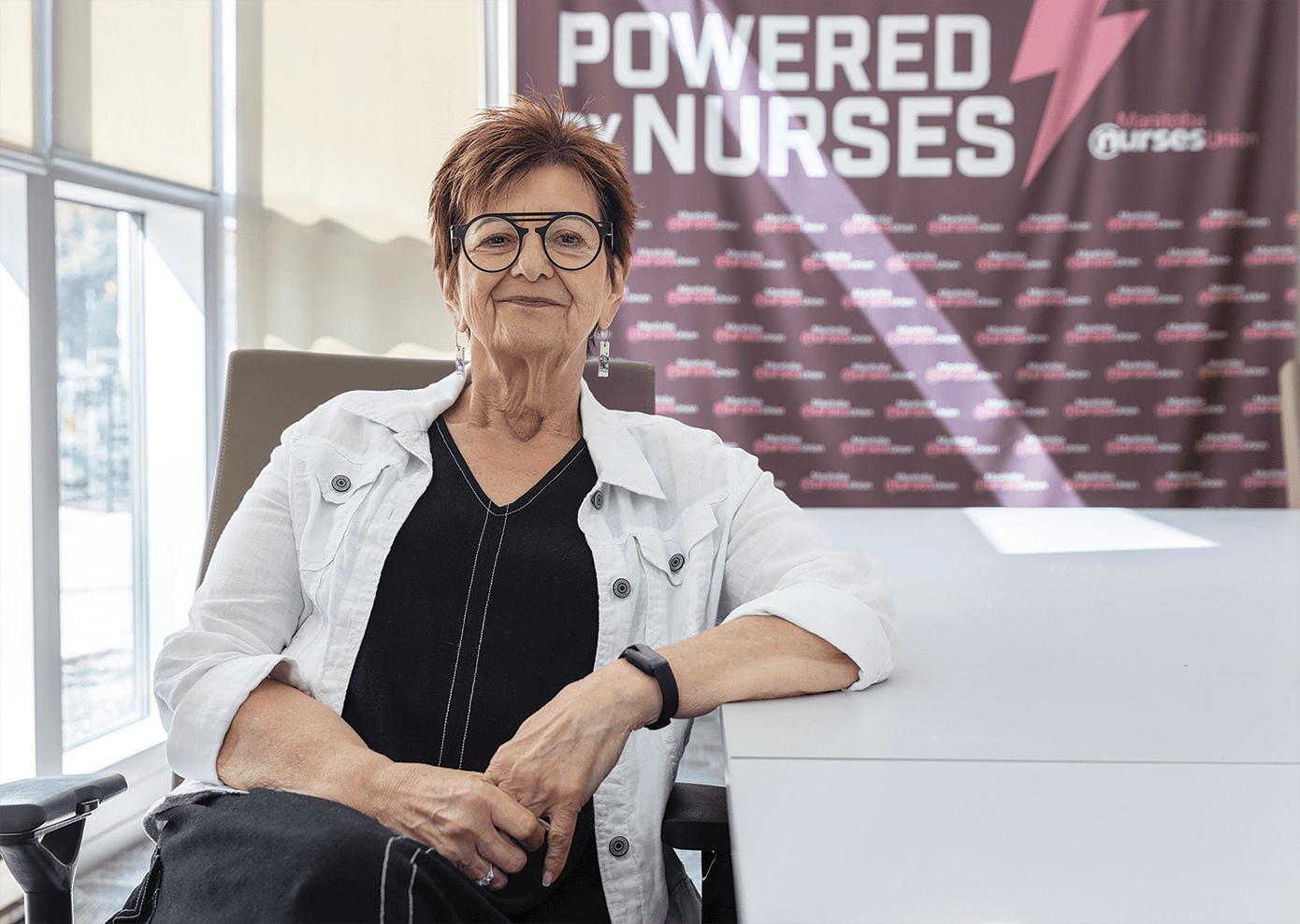 Présidente depuis huit ans du Manitoba Nurses Union, le Syndicat des infirmières et infirmiers du Manitoba, Darlene Jackson défend les conditions de travail de ses membres.