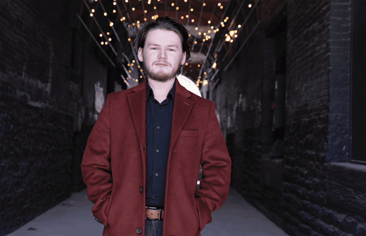 Matthew Shoup, cinéaste métis manitobain, au quartier de la Bourse.
