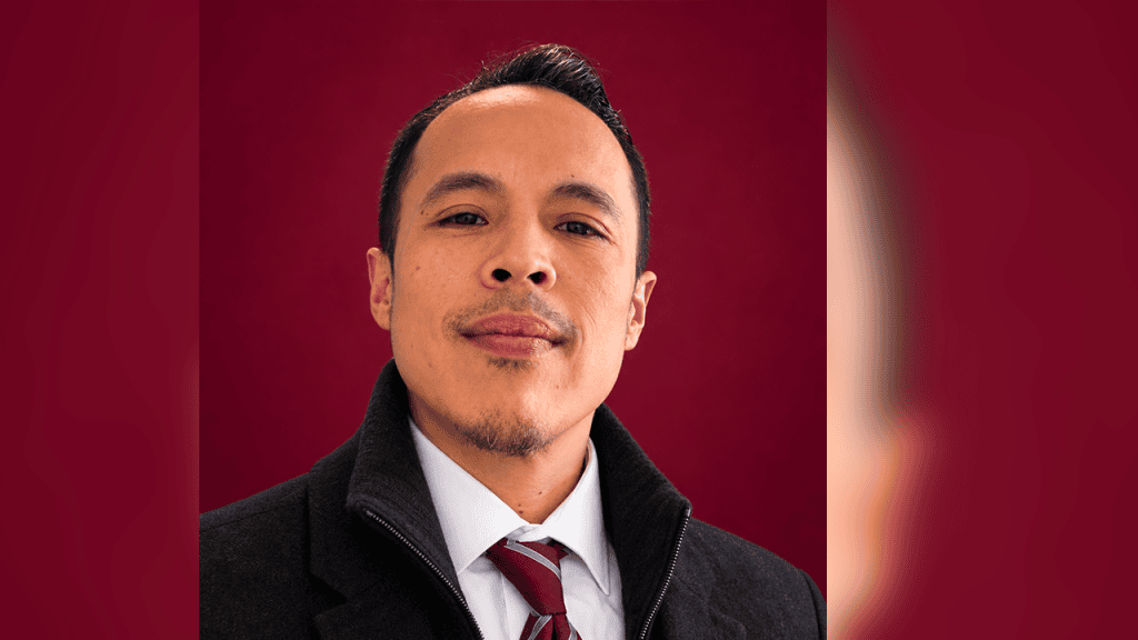 Sans expérience politique, Joshua Pagdato mise sur son parcours personnel et son engagement social pour tenter devenir maire de Winnipeg.
