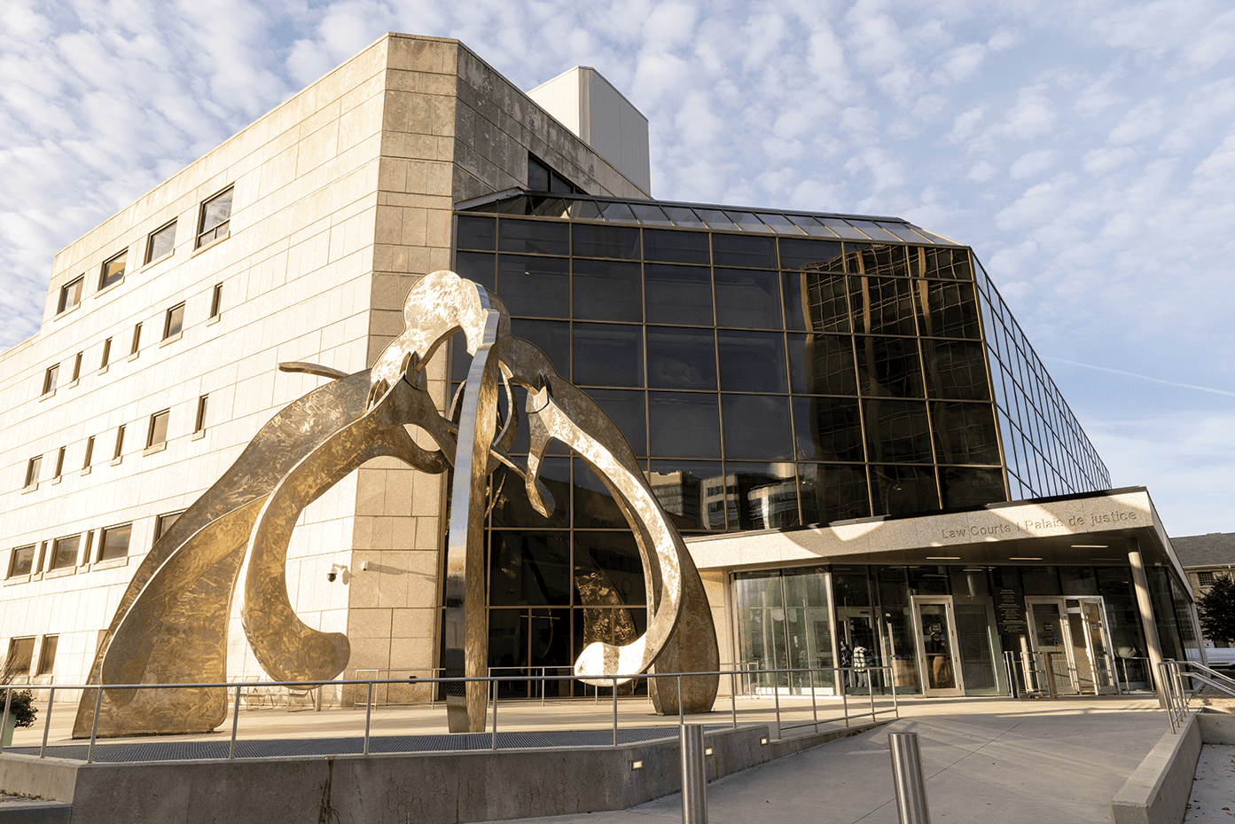 Le palais de justice de Winnipeg, où siège la Cour du Banc du Roi du Manitoba.